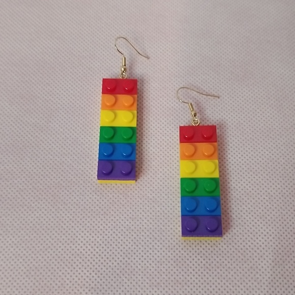 Multicolor Pierced Block Earrings - Picture 3 of 3